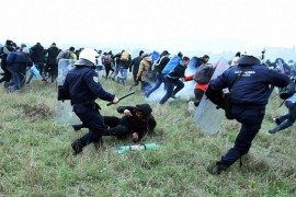 Migranti se povukli iz kampova na sjeveru Grčke