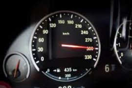 Vozio 300 km/h  i sve snimao, policija ga zaustavila pa pustila