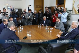 U Sarajevu počeo sastanak delegacija SNSD-a I SDA
