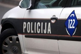 Vozač kombija udario u stub kod bolnice u Sarajevu