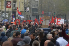 Stefanović: Policija u Skupštini da bi sprečila paljenje zgrade ...