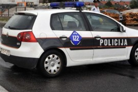 Huligani divljali po Mostaru, prevrtali stolove, stolice i žardinjere