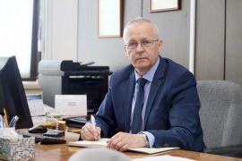 Ćorić za "Nezavisne": Za iskorak su neophodni rezovi