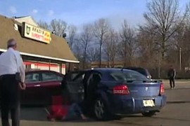 Maloljetna majka sa dvoje djece autom bježala od policije