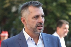 Radojičić: Za nazive firmi oba pisma ravnopravna
