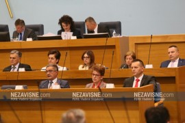 Lukač: Policajcima dodatna naknada od 10 odsto prosječne plate