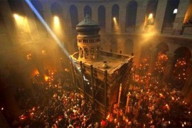 Blagodatni oganj sišao u Hristov grob u Jerusalimu
