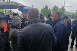 Borenović posjetio migrante u USK: Situacija veoma složena