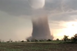 Tornado u Rumuniji prevrnuo autobus, povrijeđeno sedam osoba