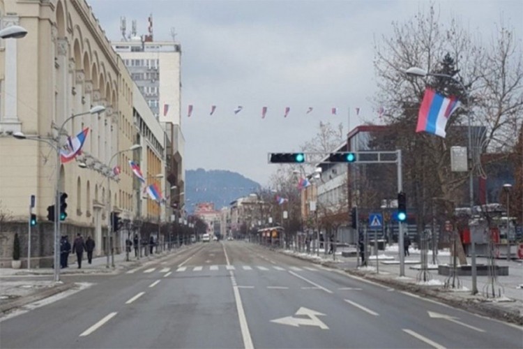 Obustava saobraćaja 2. aprila