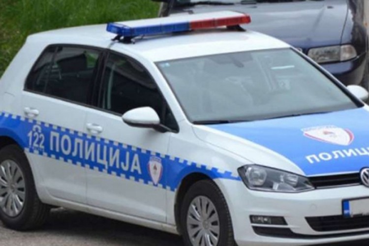 Nakon dramatičnih pregovora muškarac u Tesliću odustao od samoubistva