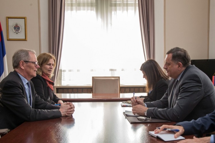 Dodik i Hagelberg: BiH želi razviti stabilan sistem privrede