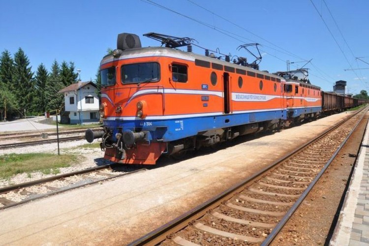 Održan sastanak sindikata i Uprave "Željeznica RS": Plate bi mogle biti veće