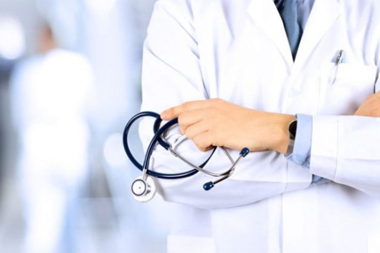 Medicinari usaglasili stavove, traže povećanje plata za 30 odsto