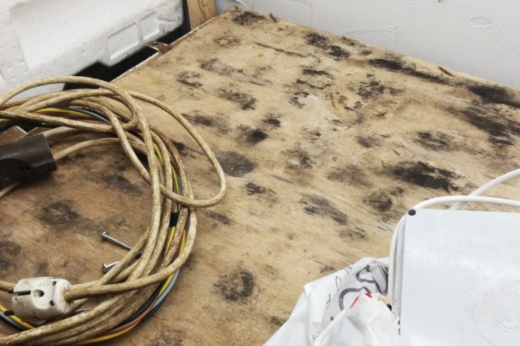 Pronađena improvizovana laboratorija za proizvodnju skanka u Banjaluci