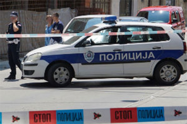 Dojava o bombi u fabrici u Malom Bajmoku, stotine evakuisane