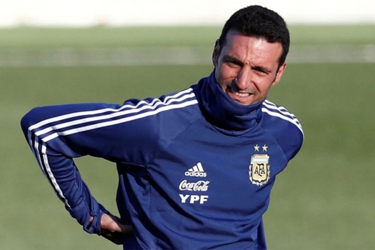 Selektora Argentine udario auto
