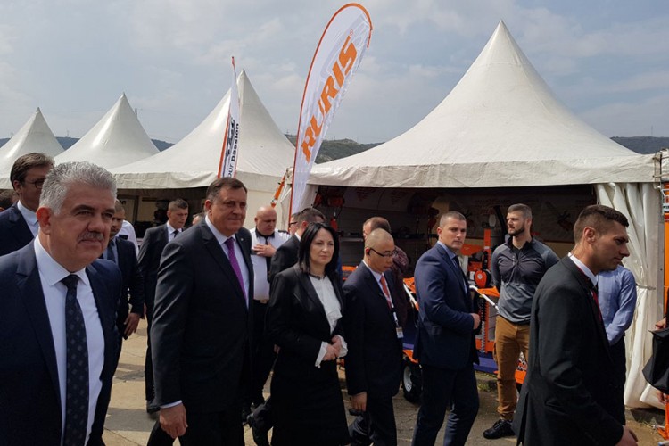 Dodik: Provjeriti ilegalno naoružavanje Bošnjaka
