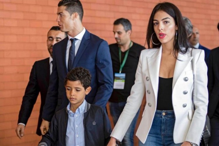 Ronaldo pjevao Georgini, a evo kako je ona reagovala