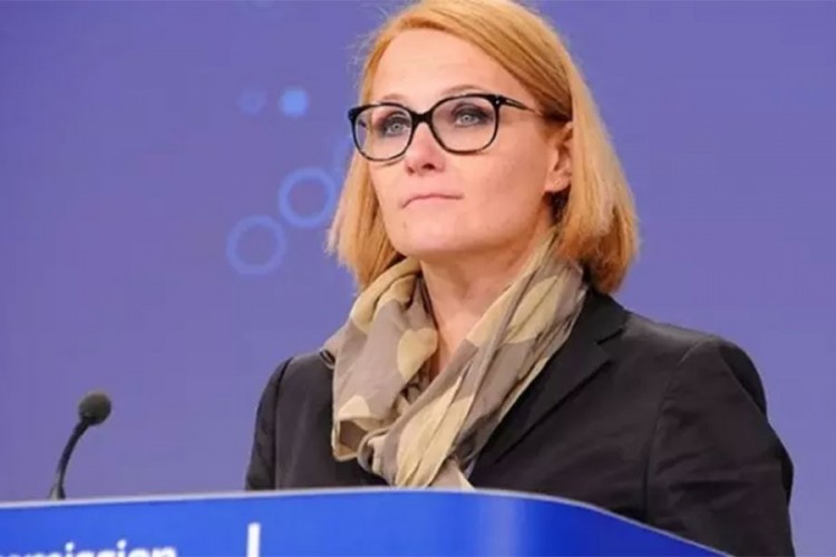 Kocijančić: Ukidanje taksi, pa dijalog