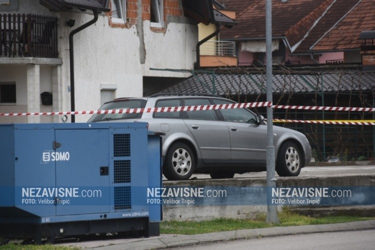 Bomba ispod auta u Banjaluci, jedno lice privedeno