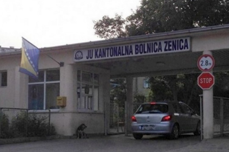 Radnik slomio obje ruke
