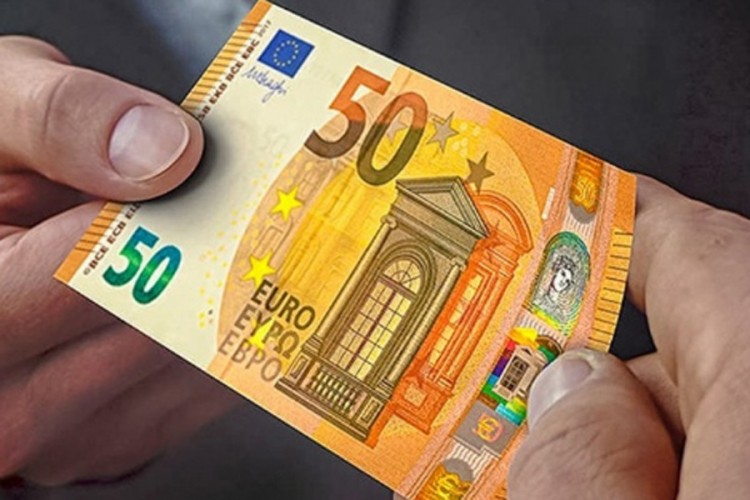 Državljani Hrvatske lažnim novcem kupovali robu u Srpcu i Derventi