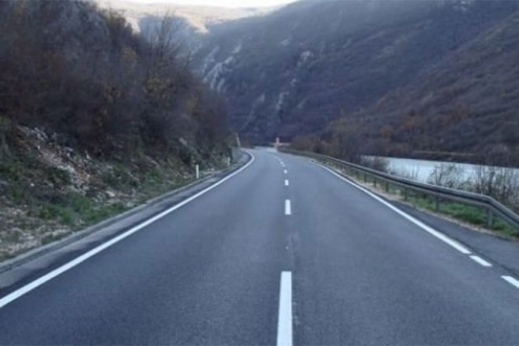 Putevi prohodni, vidljivost dobra