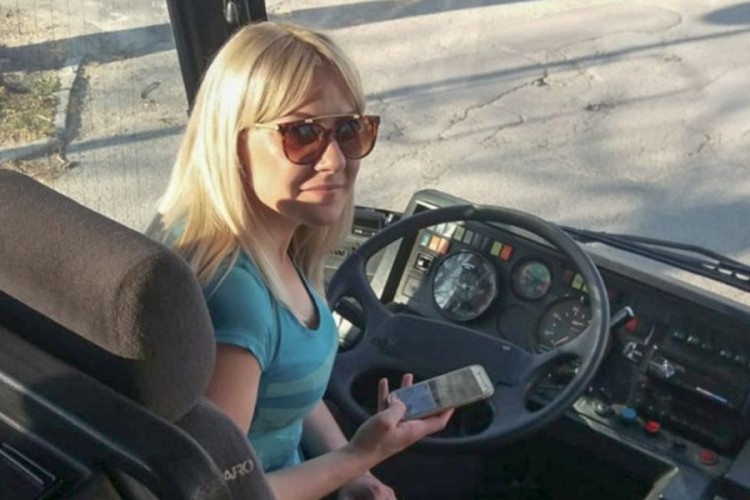Saška iz Prijedora studira, vozi autobus, uzgaja pse, uređuje kućne ljubimce, planinari
