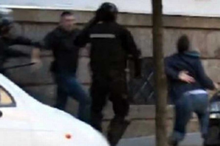 Žandarmi ponovo osuđeni za napad na Vučićevog brata