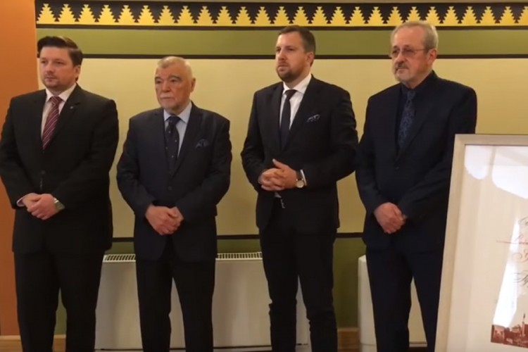 Nakon obostranih predomišljanja Mesić ipak počasni građanin Sarajeva