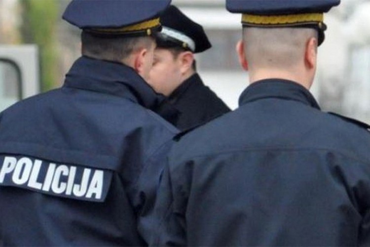 Potvrđena optužnica protiv dva policajca zbog primanja mita