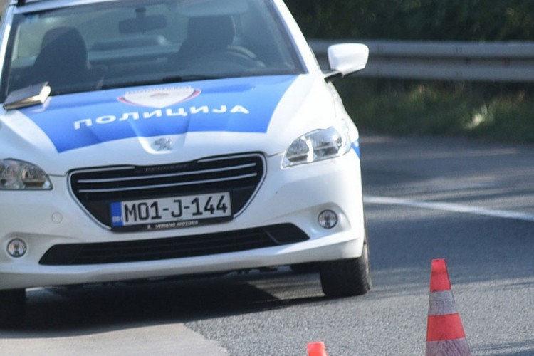 Ženu udario golf u Boriku
