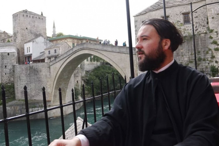 Đakon Branislav: Vjera nije tu da rješava političke probleme, već da ljude čini boljima