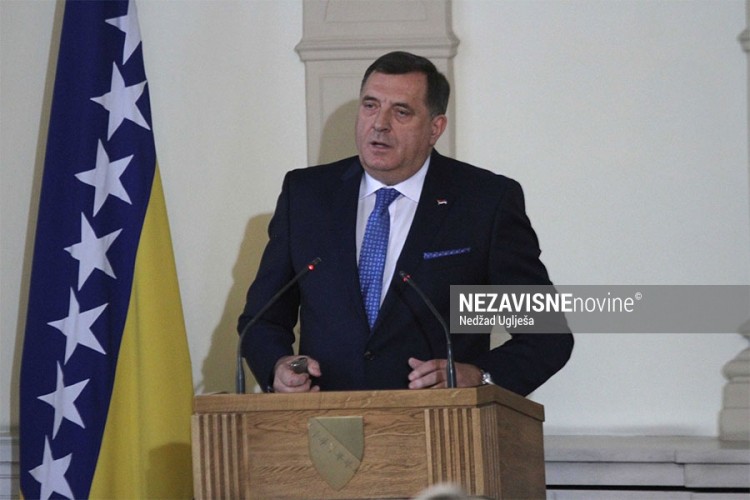 Dodik čestitao 1. maj: Snažno afirmisati prava radnika
