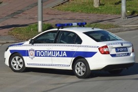 Starijem muškarcu prerezao grkljan nasred ulice