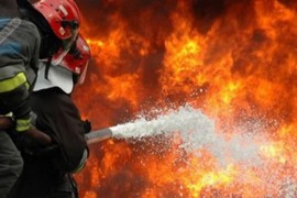 Inspektoru za narkotike zapaljena kuća?
