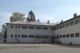 Roditelji prijavili nastavnika da je učenicima slao eksplicitne ...