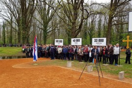 Položeni vijenci za stradalnike u Jasenovcu