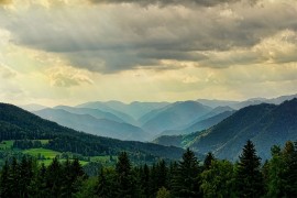 Oblačno, na planinama snijeg