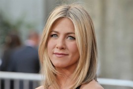 Dženifer Aniston u toplesu na naslovnici magazina