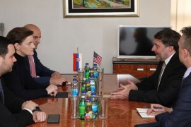 Brnabić Palmeru: Dijalog kad Priština ukine takse