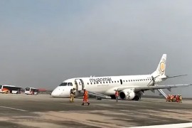 Pilot prizemljio avion bez prednjih točkova