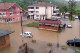 Bujice stvorile problem, poplavljen centar Svodne u Novom Gradu