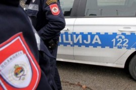Špediteri osumnjičeni za lažiranje carinske dokumentacije za vozila