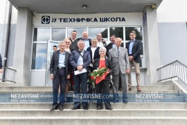 U đačkim klupama nakon pola vijeka