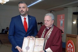 Rajčeviću uručena Povelja Univerziteta u Istočnom Sarajevu