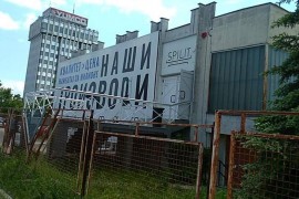 Rusi pobjegli iz Vranja, kupci ostali bez namještaja