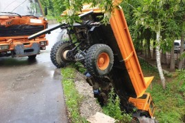 Objavljeni novi snimci iz Zubinog Potoka: Prevrnuti kamioni i dim na ...