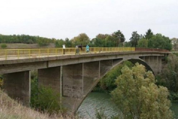 Teslićanin oštetio most